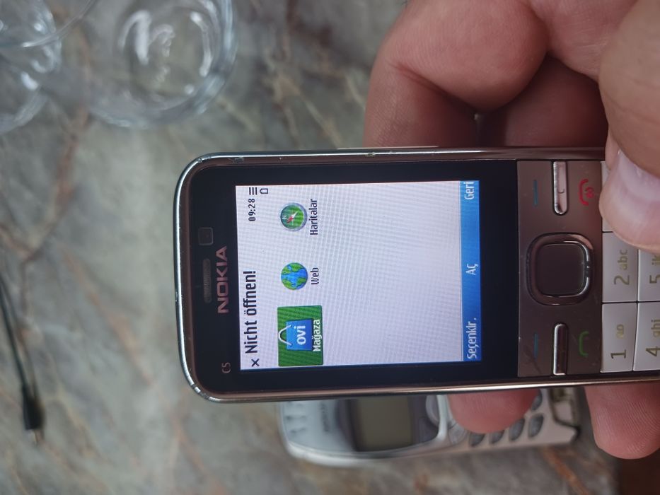 Nokia с5 .почти като нов