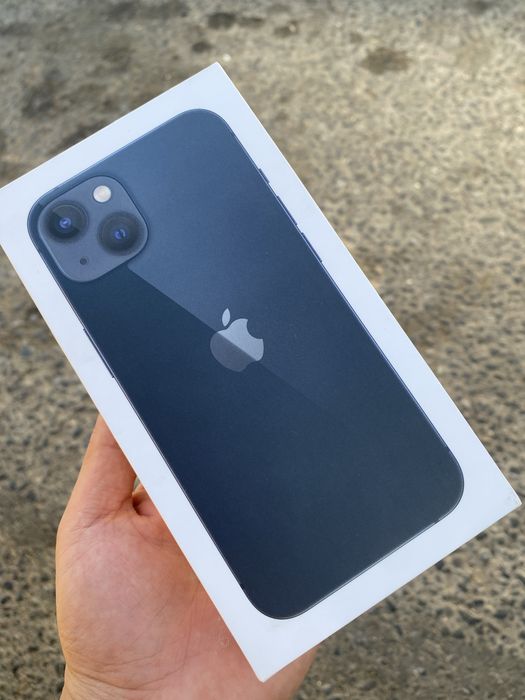 Продам срочно iPhone 13 128