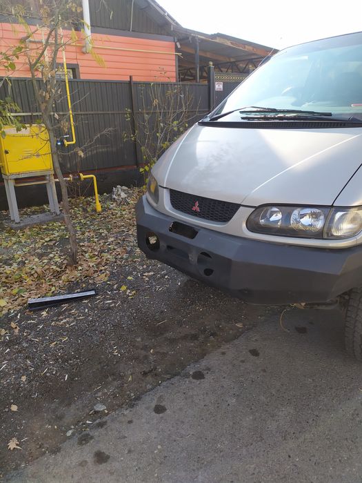 Бампер силовой на делику булку.