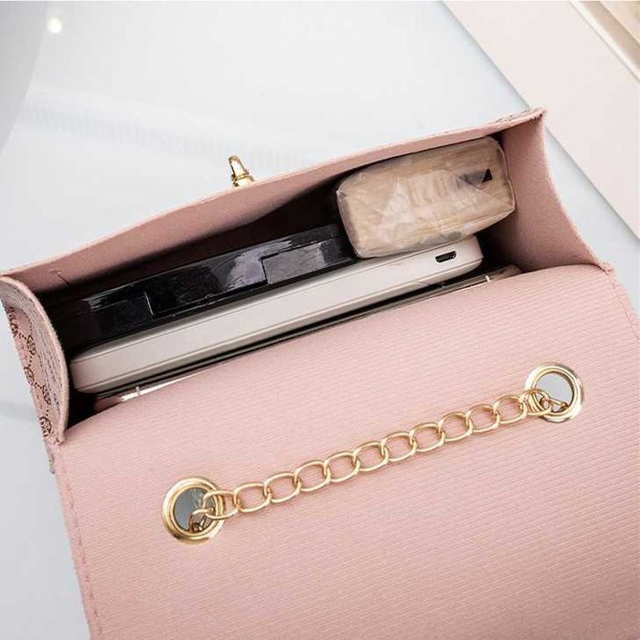 Елегантна дамска чантичка