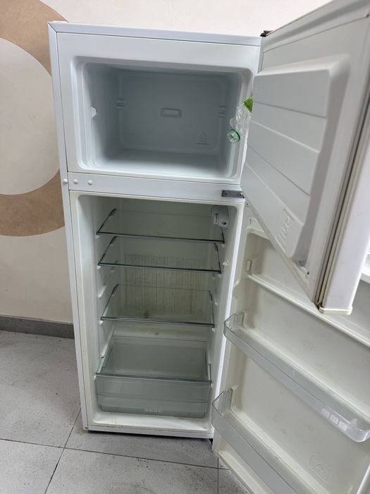 Продам холодилник