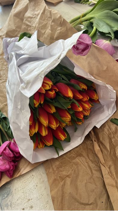 Тюльпаны оптом на 8 марта