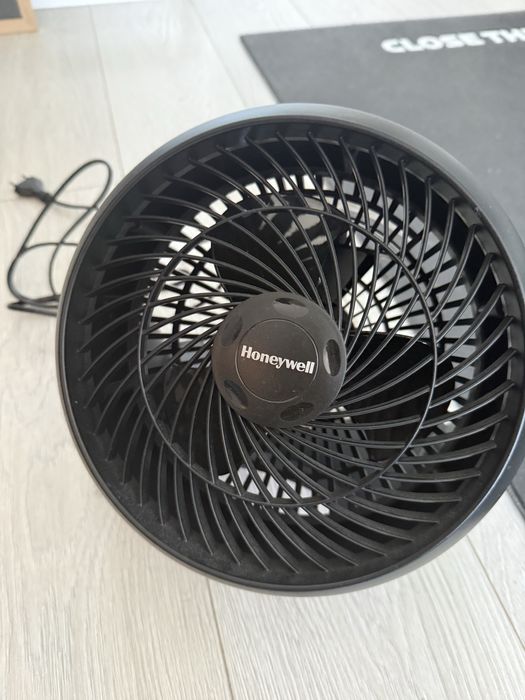 Wahoo Kickr Core + Zwift Play + Mat