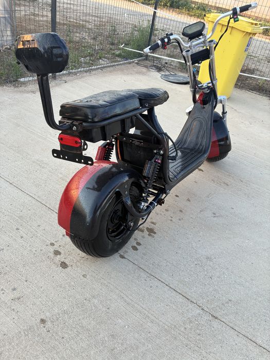 Vand scuter electric