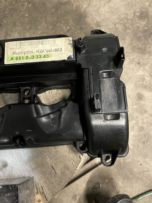 Капак клапани за Мерцедес om651