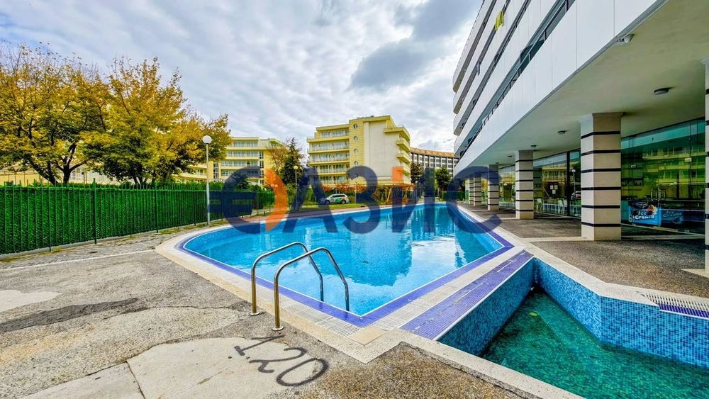 Продава се Двустаен апартамент в к.к. Слънчев бряг - 63 кв.м за 866 €/кв.м - Снимка #12