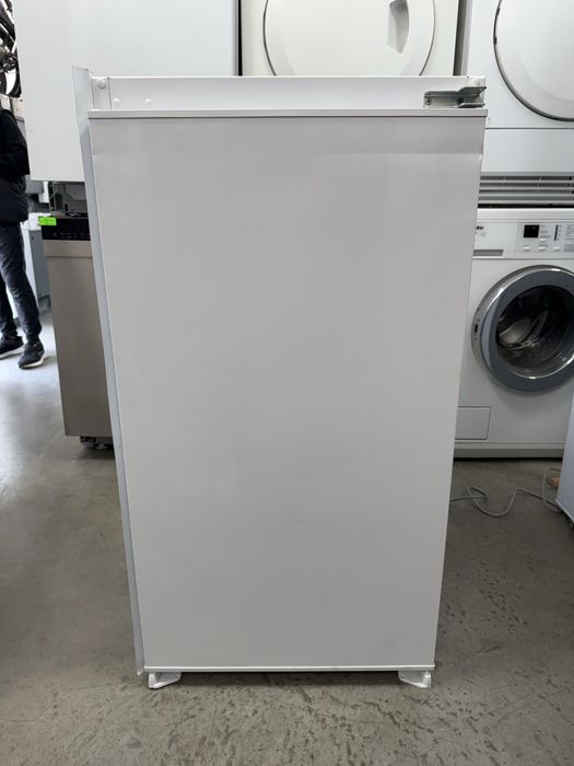 Нов!!! Хладилник със камера  за вграждане  Exquisit