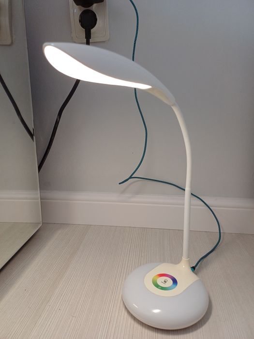 Lampa led  pt citit cu 3 trepte de lumina