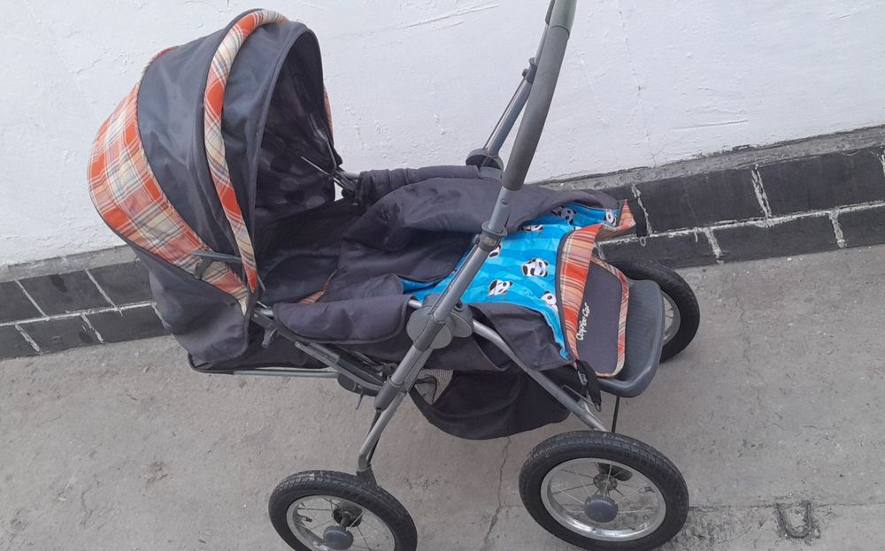 Продам коляску не дорого