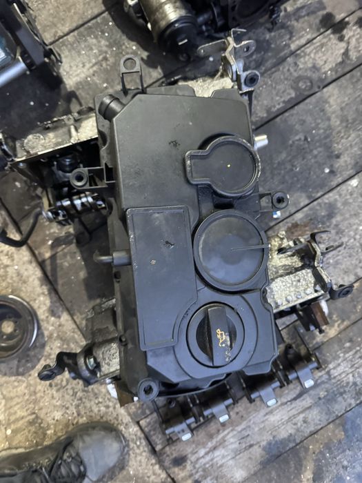Chiuloasa  passat b6,, bloc motor , baie de ulei , pompa ulei BMP