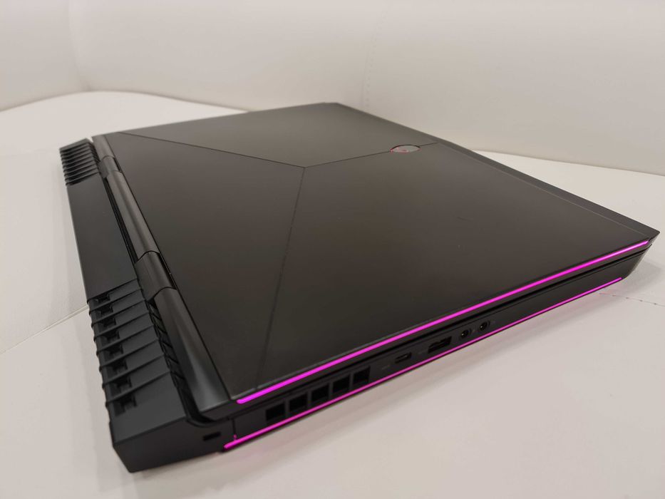 Laptop gaming Alienware 17,3 ,intel core i7 ,video 8 gb GTX ,ram 32 gb