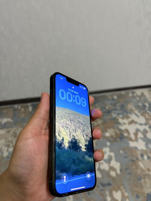 iPhone 13 2023 года