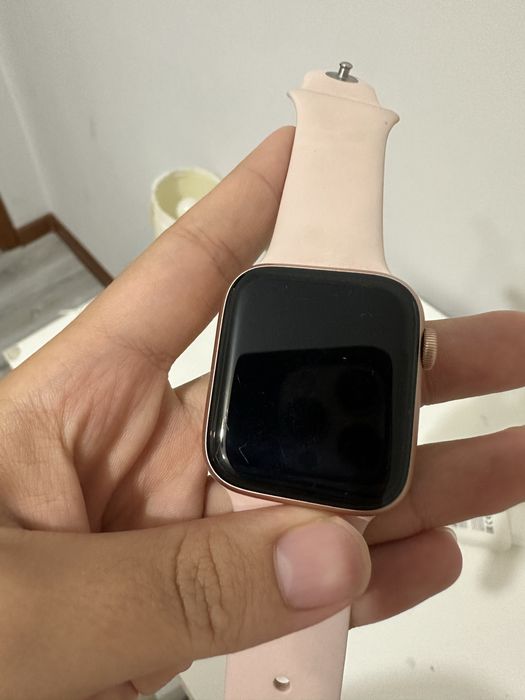 Apple watch se rose gold