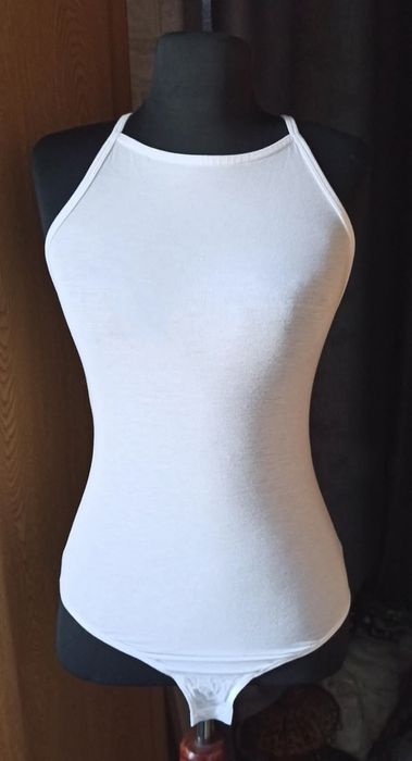 2 нови бодита размер XS дантелено дантела подарък нови прашки