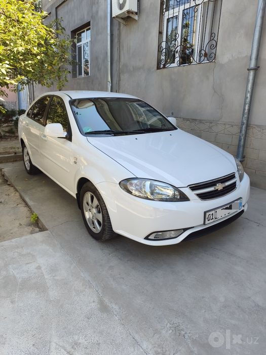 Gentra avtomat 2023 yil. Abc bor . Tozza. 42000 probeg. Benzin.