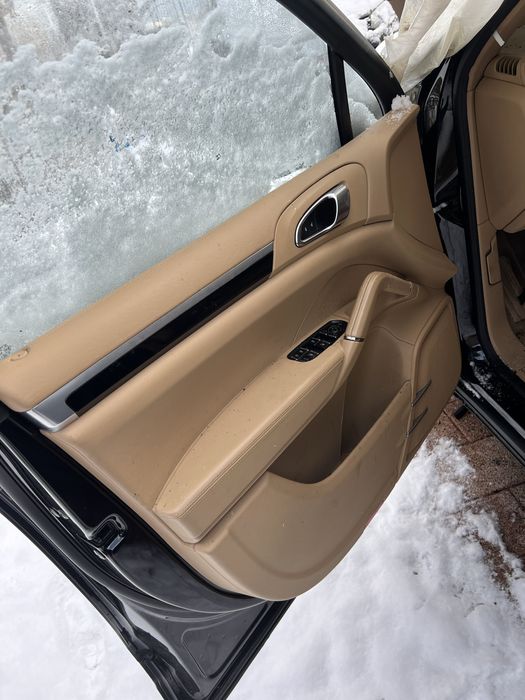 Dezmembrez porsche cayenne 2014 , Cod motor CRC