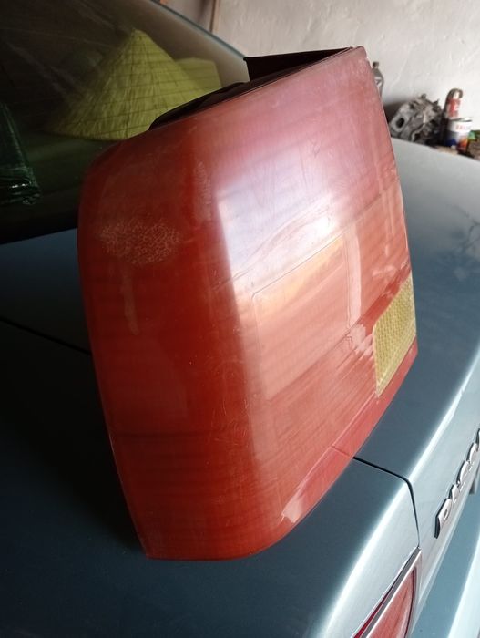 Продам фонарь задний левый на пассат б5.