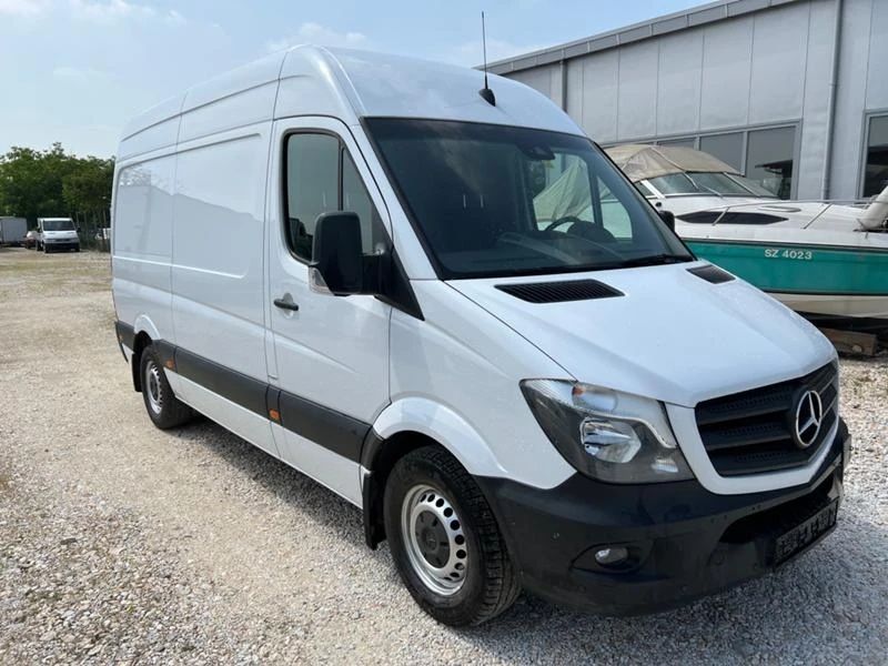 Бус под наем , Rent a Van