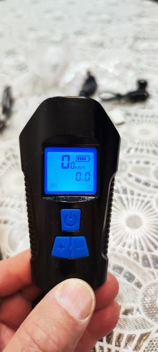 Продам электронная фара, спидометр на руль велосипеда