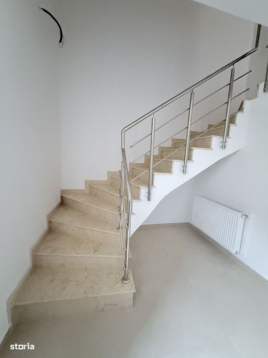 Casa individuala cu curte, 3 dormitoare - Maracineni