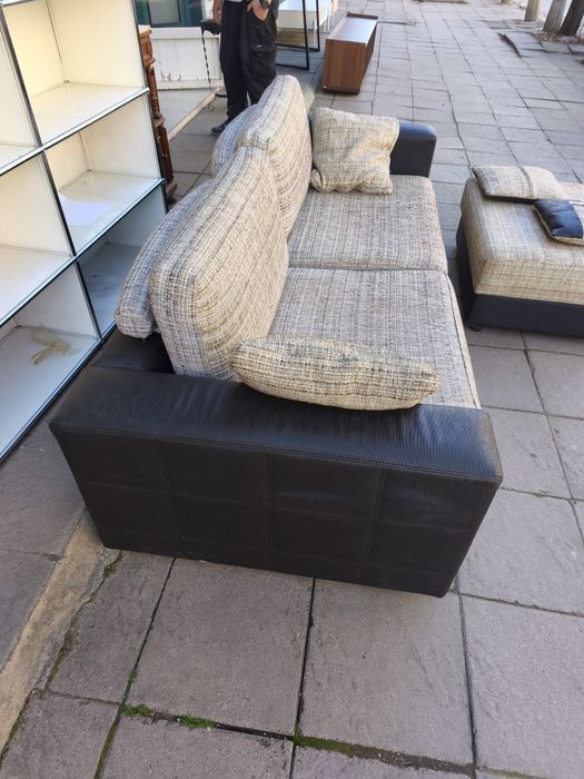 Диван с табуретка