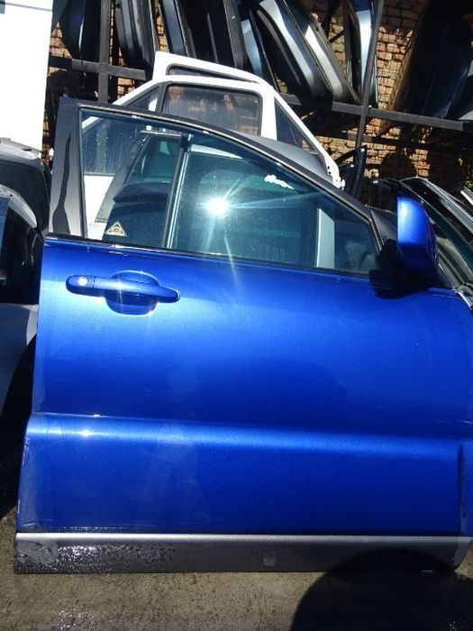 Vand Usa Fata Dreapta Kia Sorento din 2006 volan pe stanga fara rugina fara lovituri