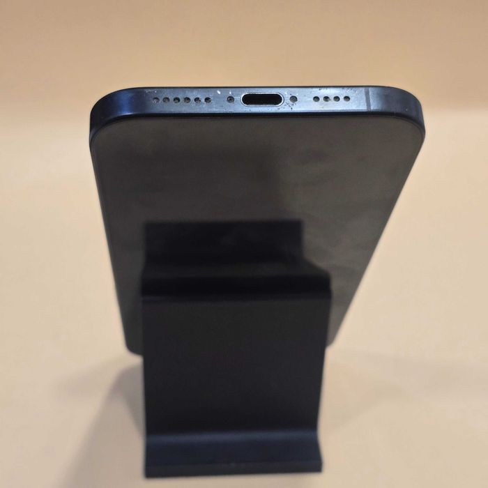 Hope Amanet P8 iPhone 16 Pro Max, 96% baterie