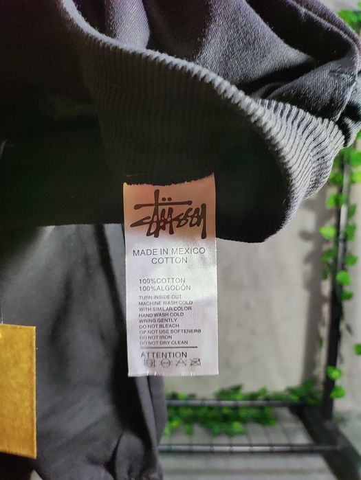 Pantaloni Stussy marimea XS