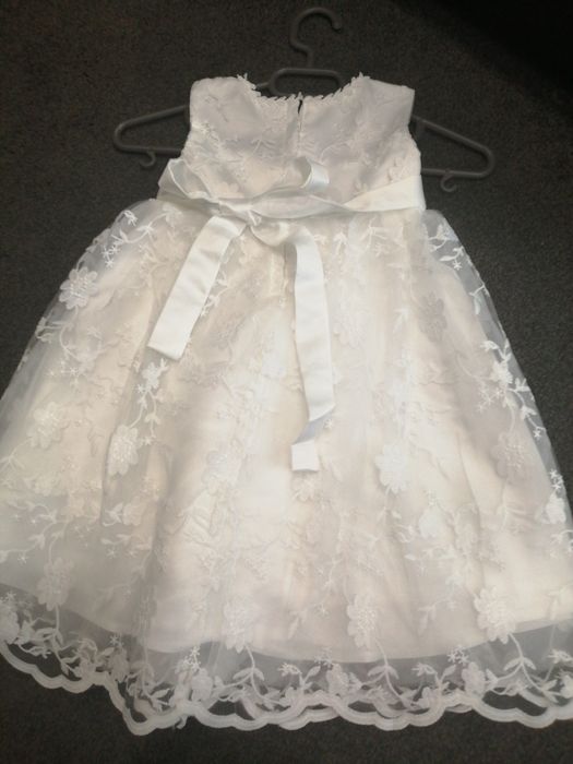 Детски рокли официални