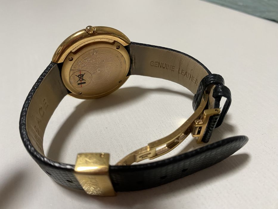 Наручные часы Версаче