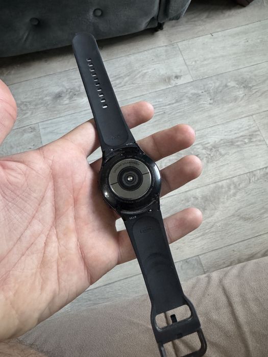 Galaxy watch 4 продам часы