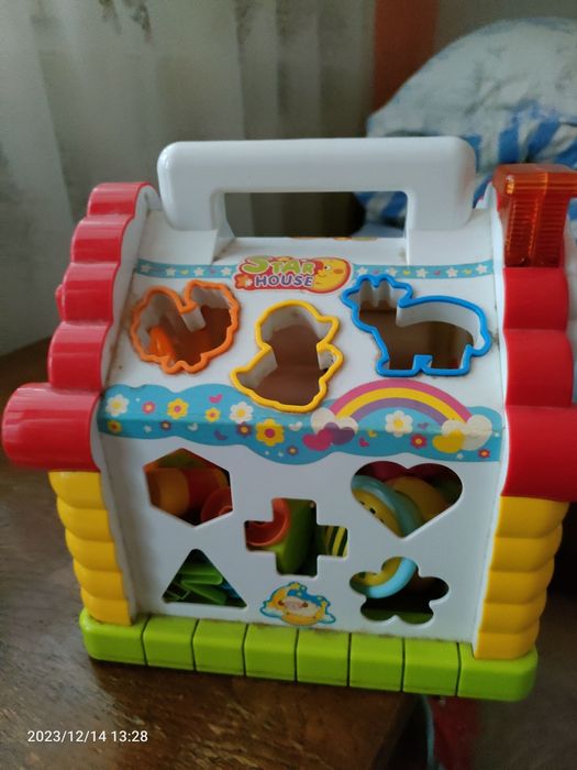 Vând jucării interactive