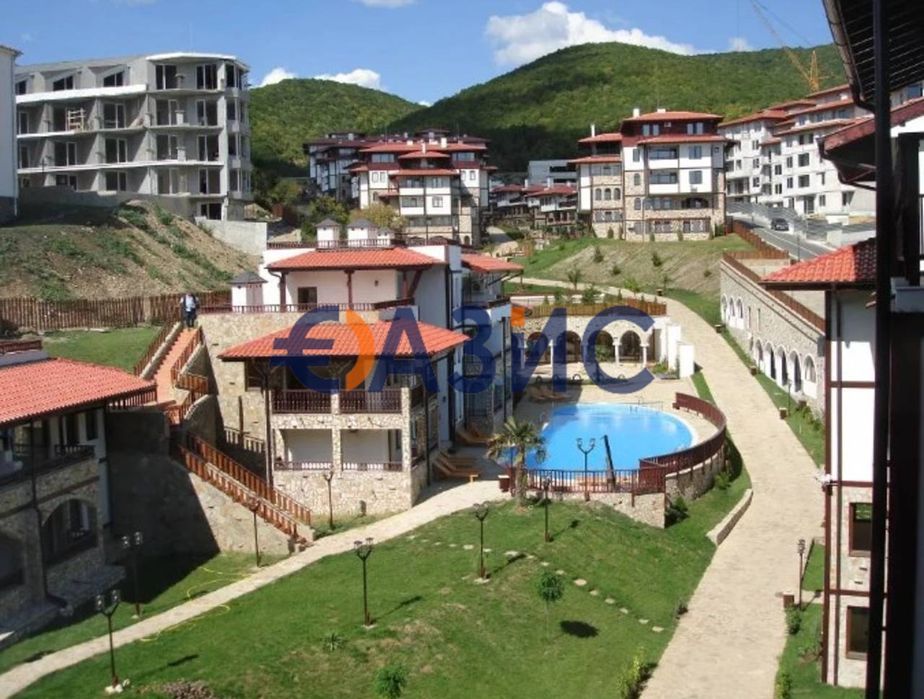 Продава се Двустаен апартамент в Свети Влас - 78 кв.м за 589 €/кв.м - Снимка #13