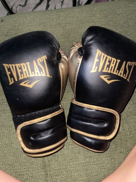 Manusi de box Everlast