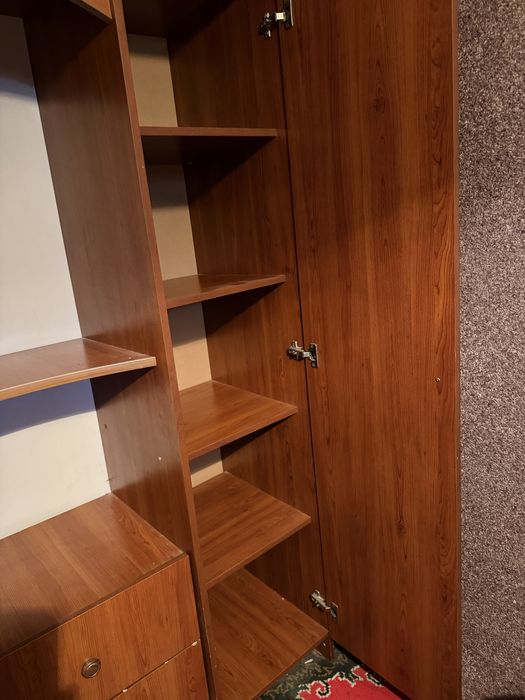 Шифоньер деревянный б/у