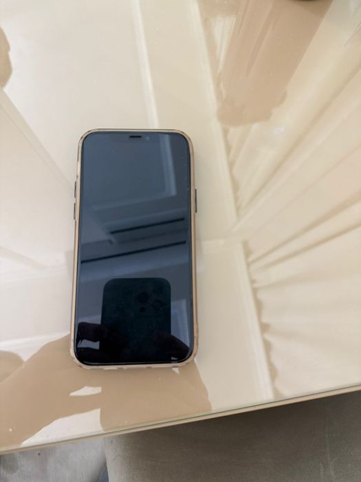 Продам Iphone 12 pro 256