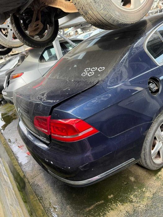 Dezmembram Volkswagen Passat B7 2.0 tdi CFFB AUTOMAT Motor /Injectoare