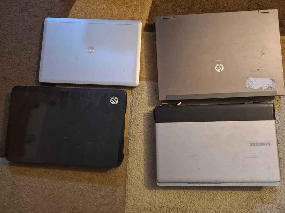 Lot Laptop uri 4 bucati pentru piese