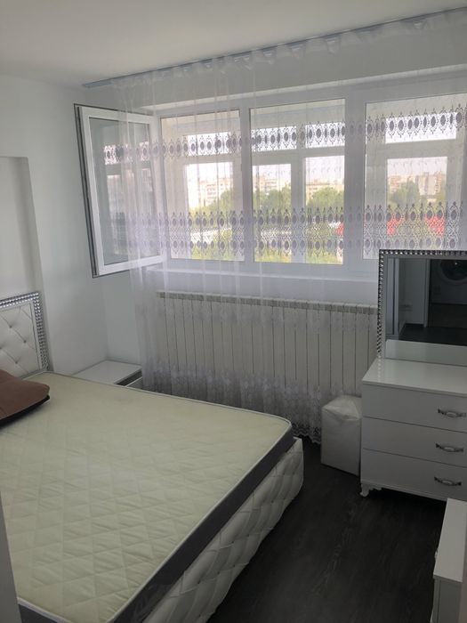 PROPRIETAR Vand ap 3 camere 70 mp et 9/10 Berceni(Uioara 3) 149900€