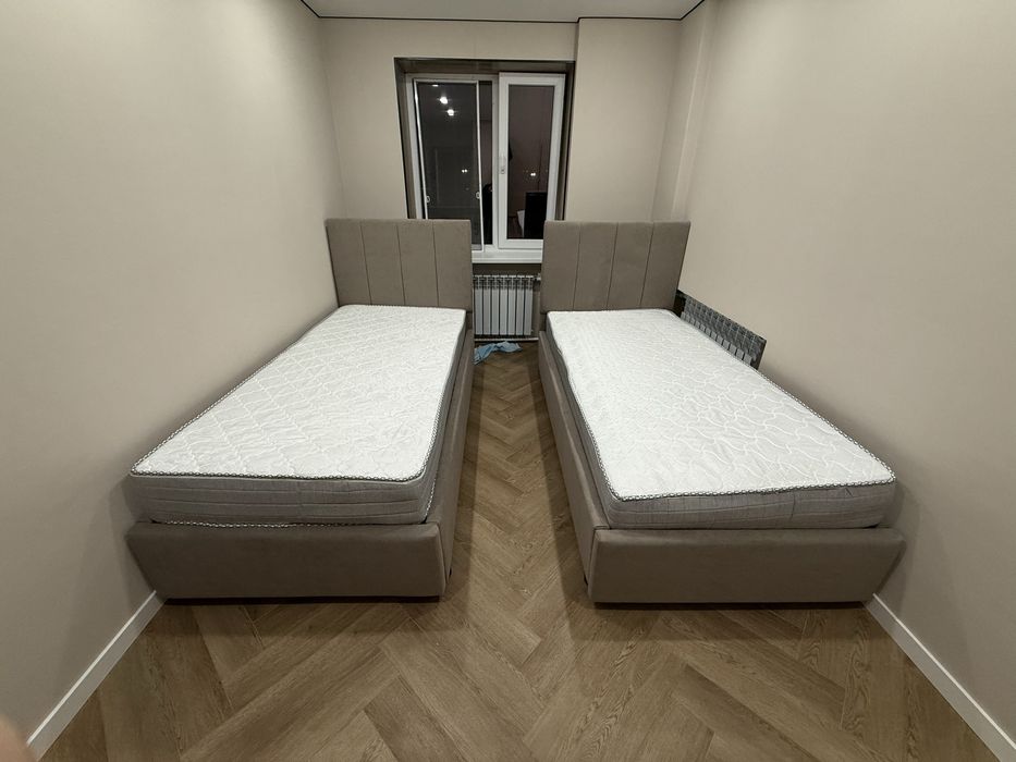 Продам кровать без матраса