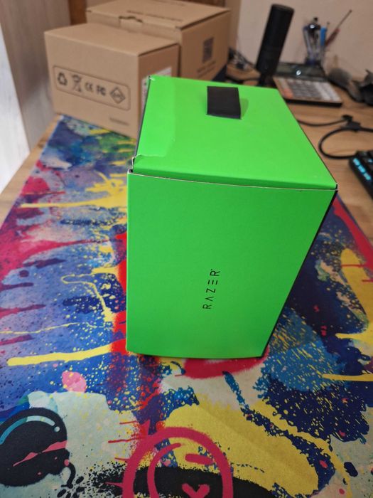Профессионалный микрофон Razer Seiren x  Почти новый идеалный гарантия