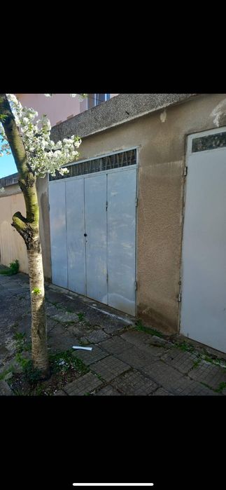 Дава се под наем Гараж / Паркомясто в Казанлък - 25 кв.м за 56.1 € - Снимка #1