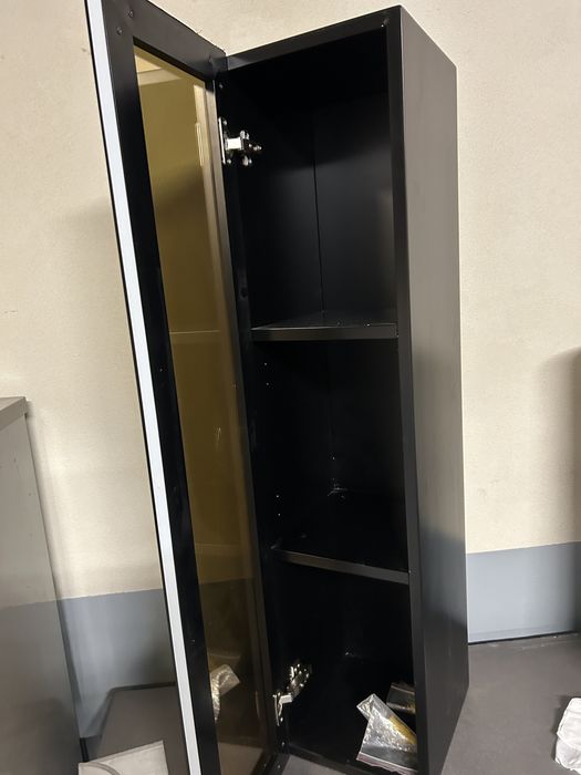 Бюро и вертикален шкаф