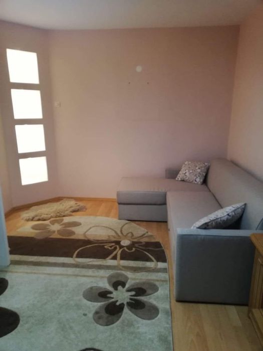 Inchiriez Apartament 2 Camere Dimbu Pietros