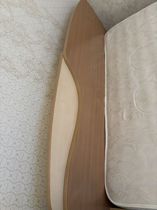 Кровать в отлчном состоянии