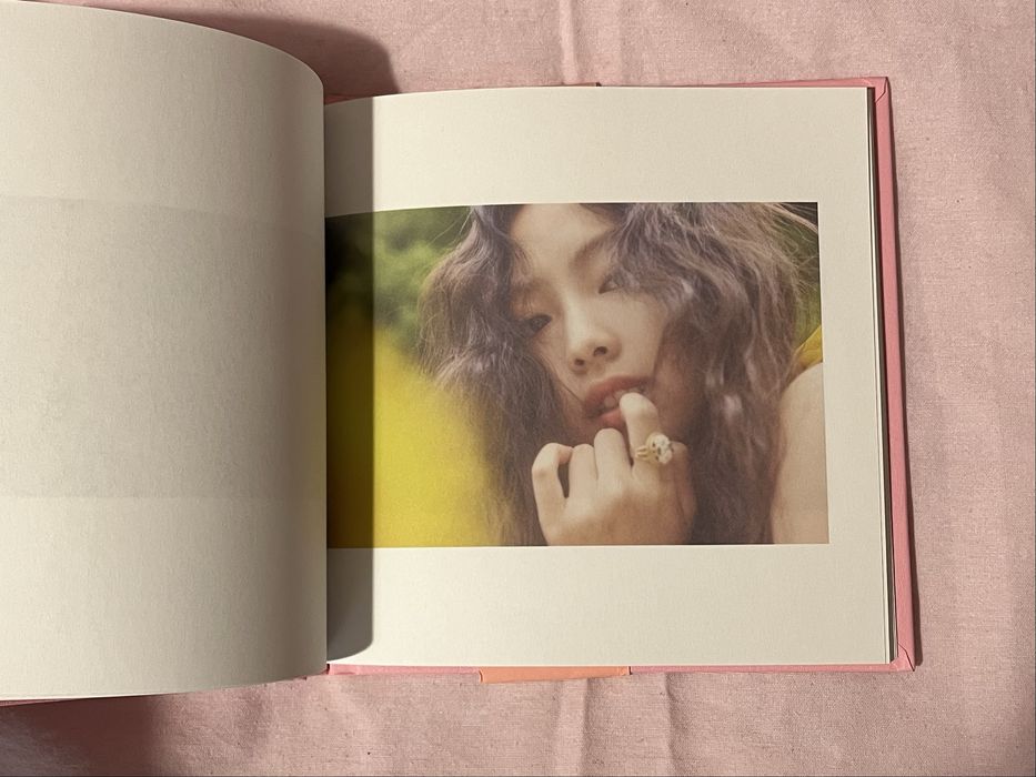 ТРИ К-поп  албума BLACKPINK