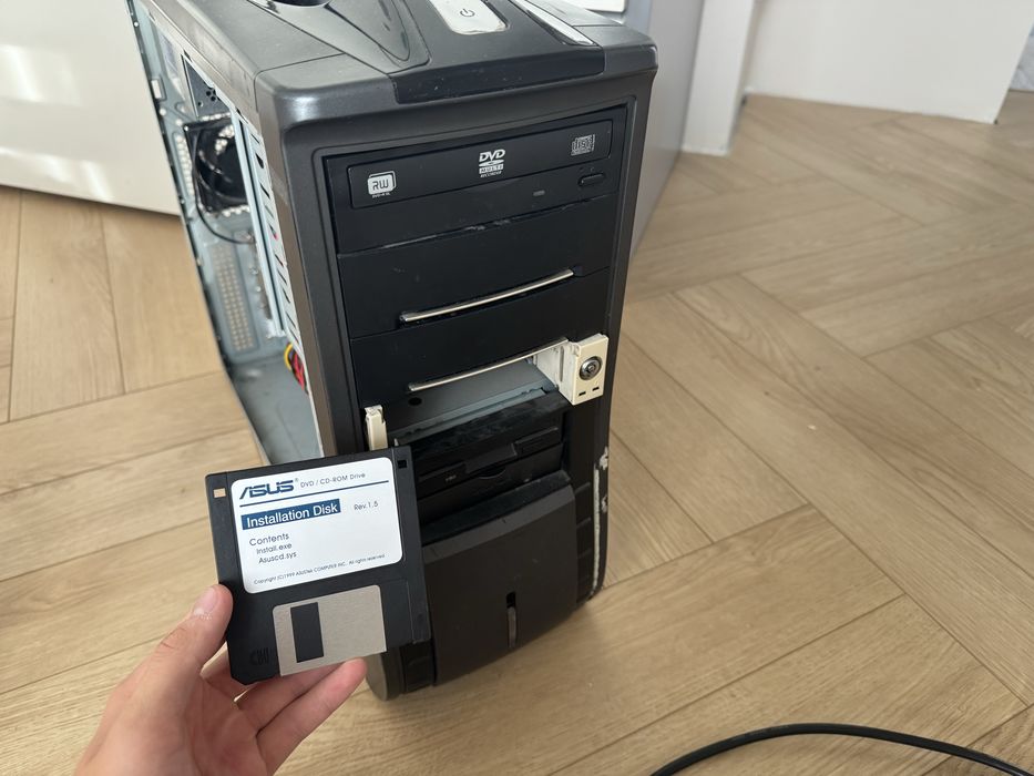 Продам старый компьютер Core 2 Duo