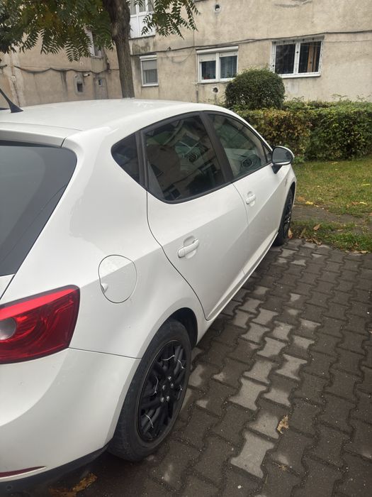 Seat Ibiza.