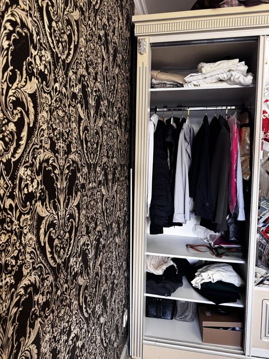 Продам шкаф купе