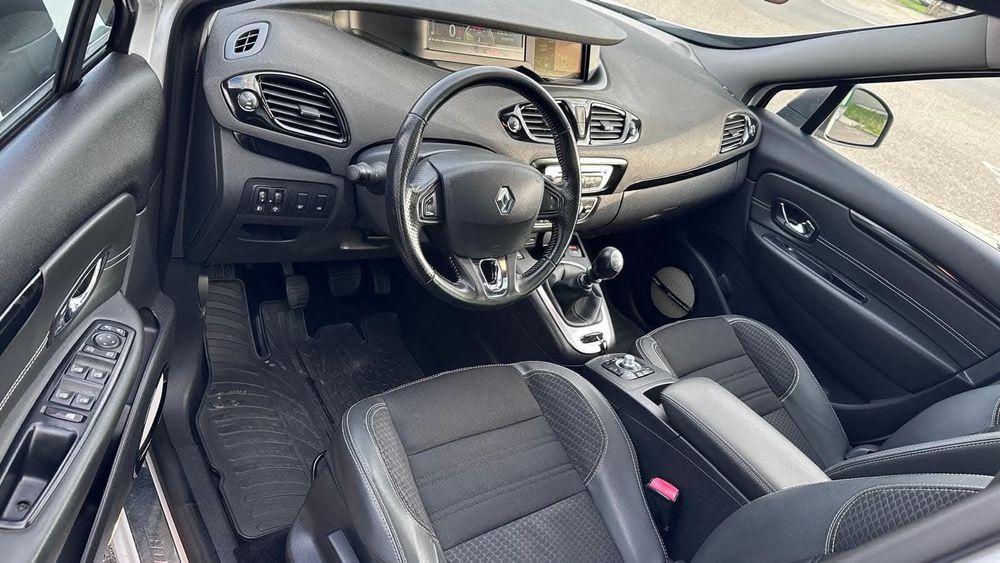 Renault Grand Scenic 1.6dci, 7 locuri, Bose Editon